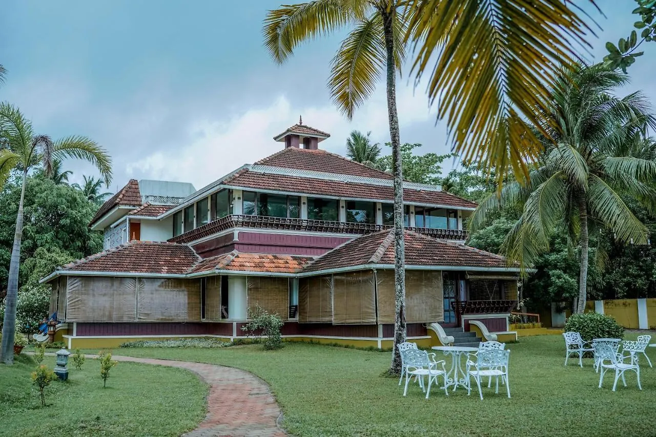 The World Backwaters, Alleppey Kumarakom 4*,