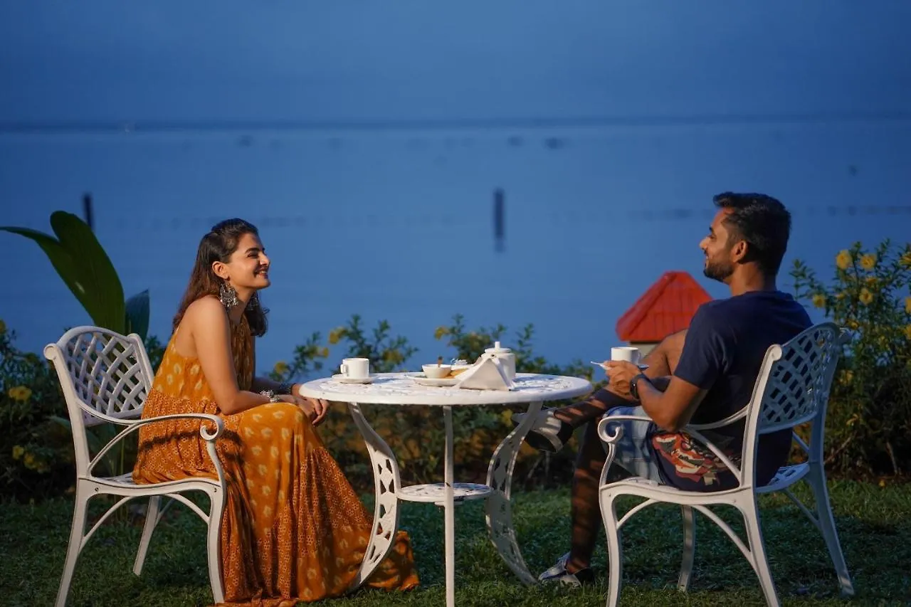 The World Backwaters, Alleppey Kumarakom Resort