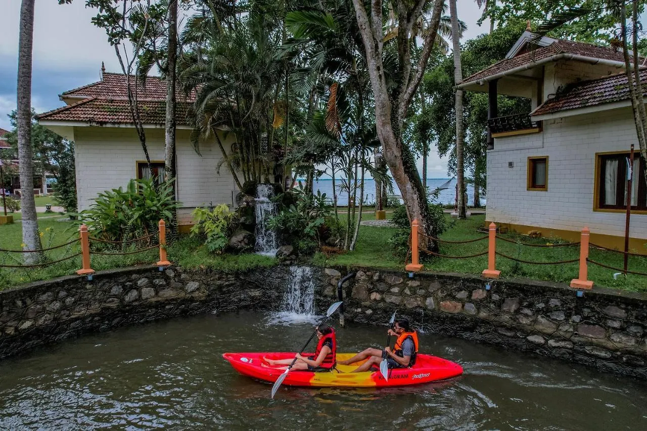Resort The World Backwaters, Alleppey Kumarakom
