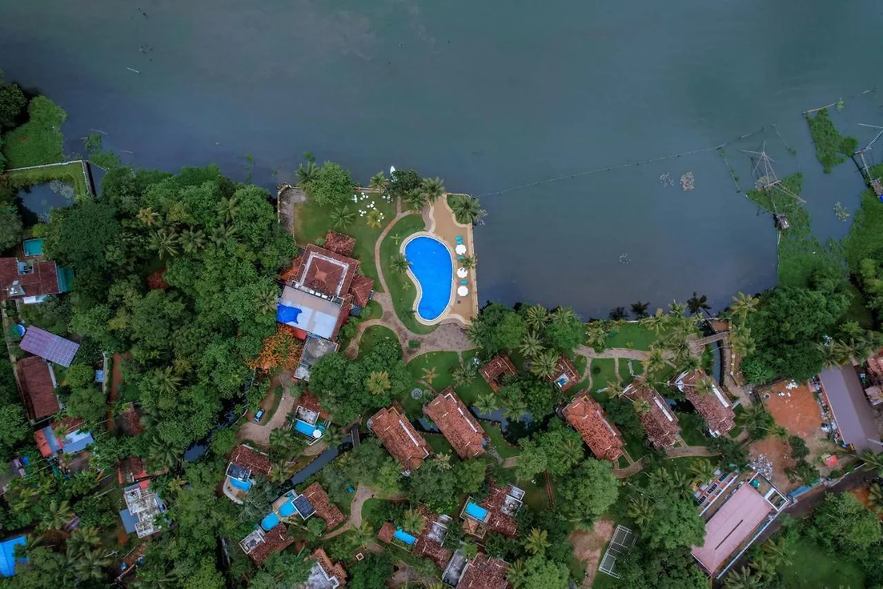 **** Resort The World Backwaters, Alleppey Kumarakom India