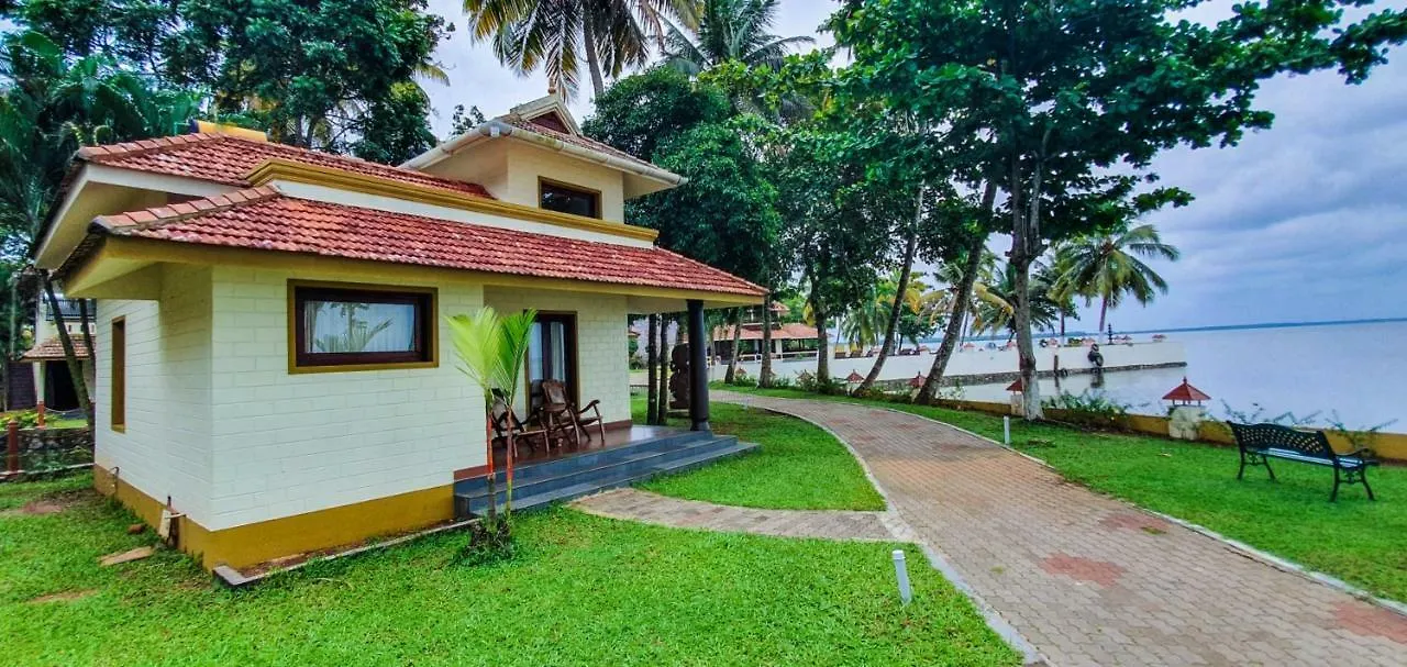 **** Resort The World Backwaters, Alleppey Kumarakom India